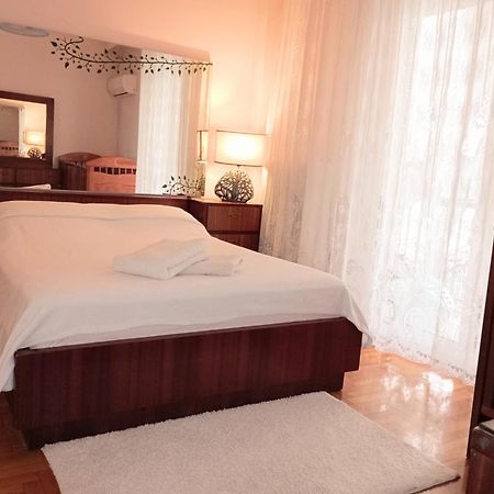Charm & Comfort Near Petralona Station Athene Buitenkant foto
